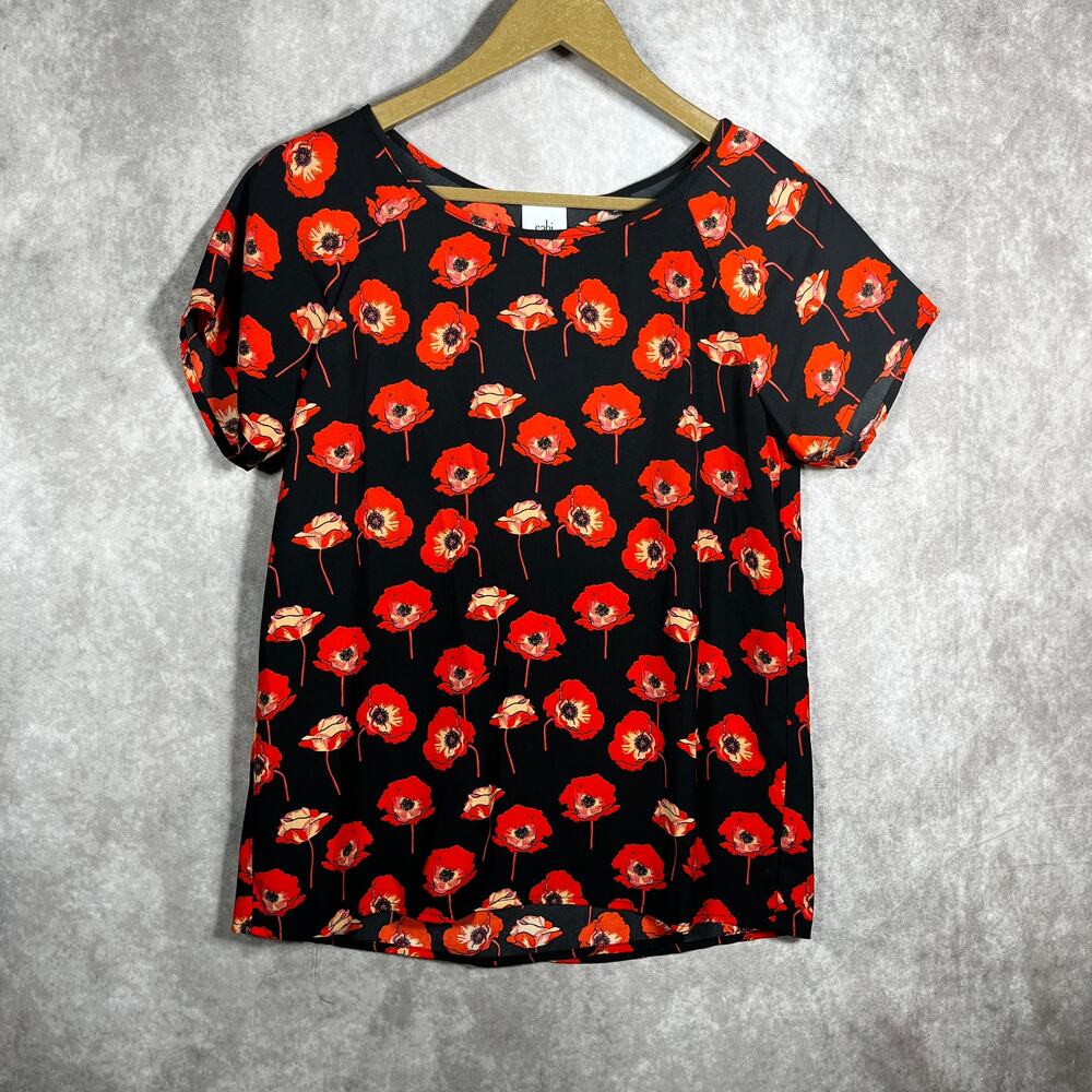 Cabi Flanders Blouse Womens Size XS Black Red Floral Split Back Short Sleeves
